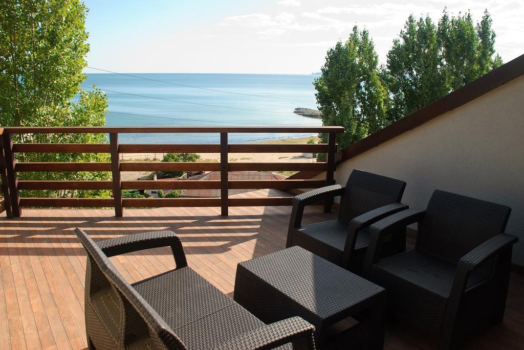 Villa Albizia Odesa Exterior photo