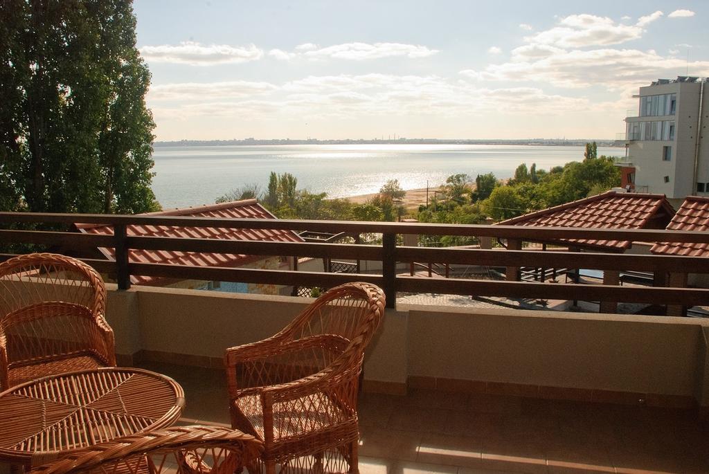 Villa Albizia Odesa Exterior photo